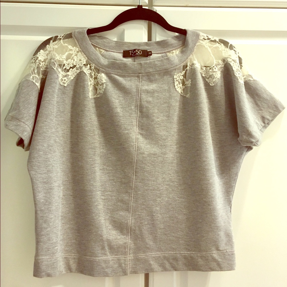 Lace Shoulder Top-Gray